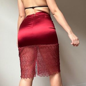 Sexy la perla red silky skirt